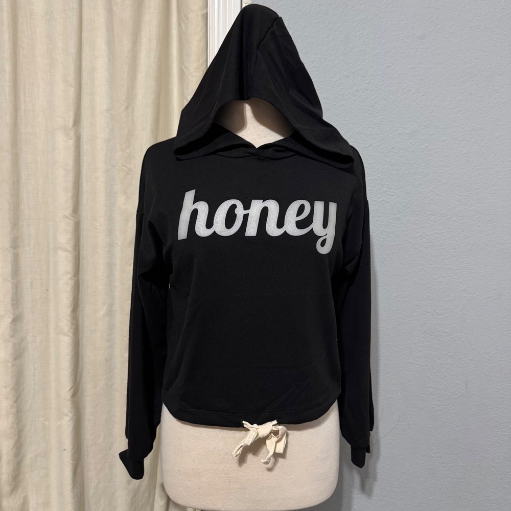 January‎ 7 Made in USA Black Honey Graphic Cropped Hoodie Cinch Waist Size L